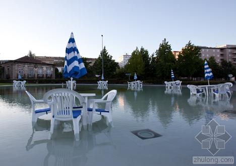 噴泉形成的海濱景象第11張圖片 噴泉形成的海濱景象第11張圖片